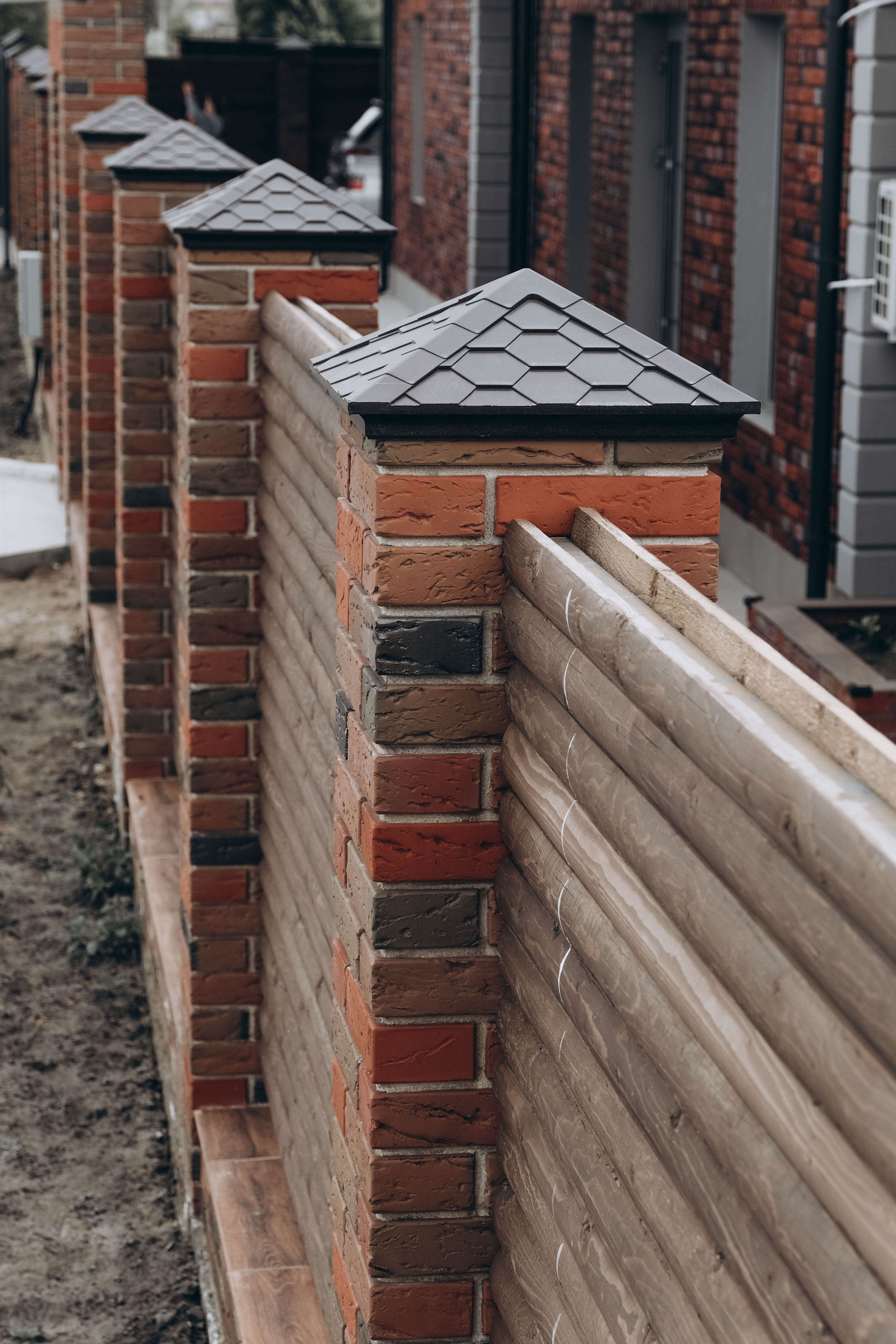 Колпак Zking Эверест Коричневый на столб 1.5х1.5 кирпича (390х390мм) в Грозном фото